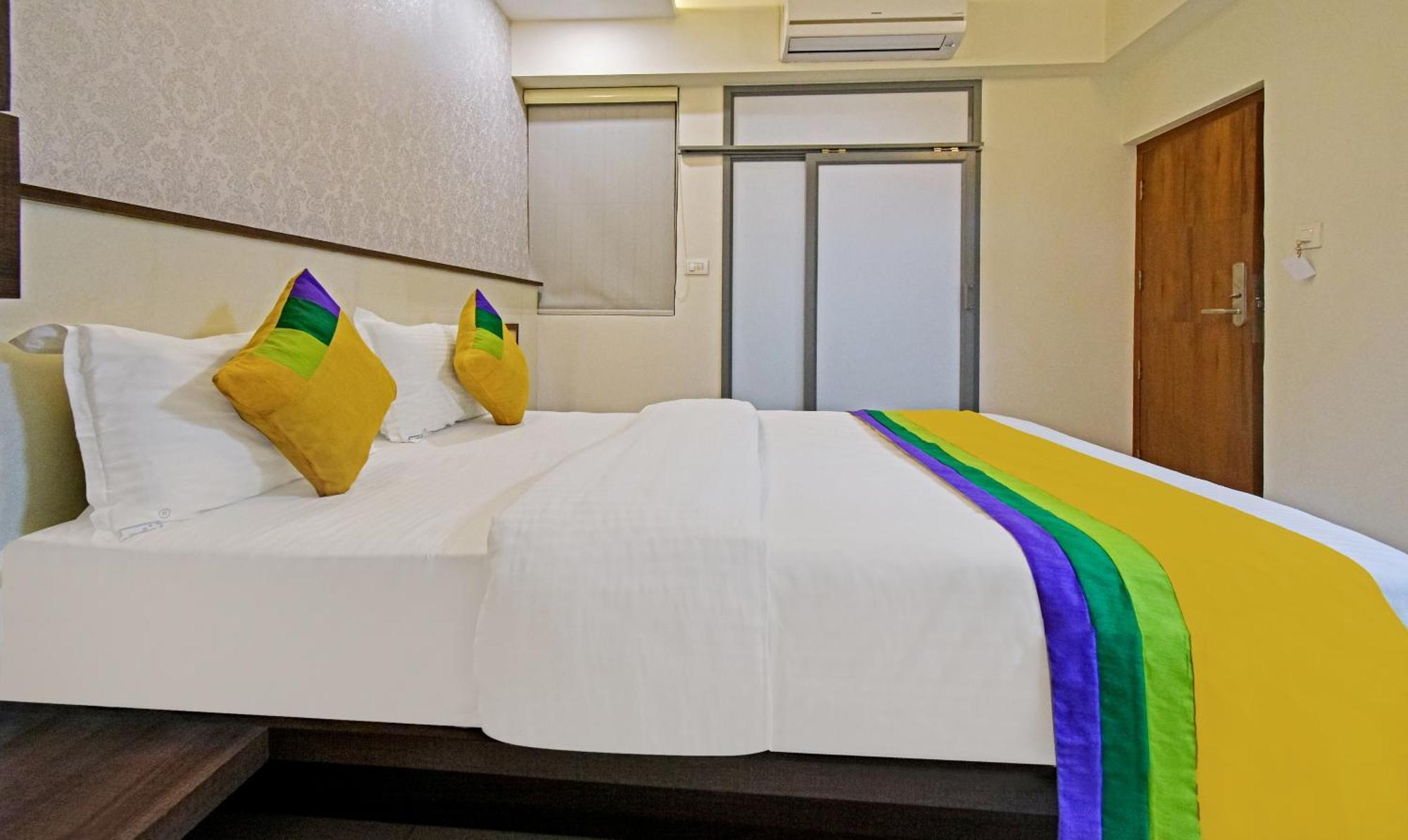 Itsy Hotels Deluxe Inn Ченнаи Экстерьер фото