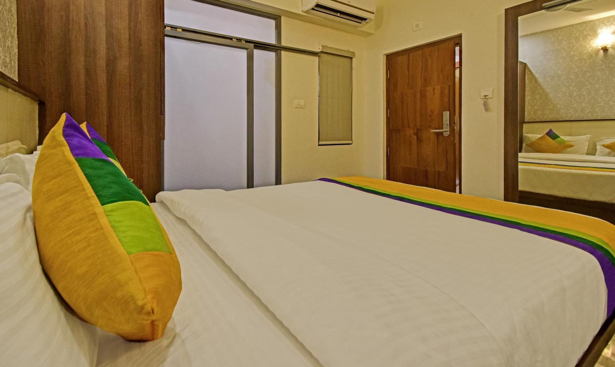 Itsy Hotels Deluxe Inn Ченнаи Экстерьер фото